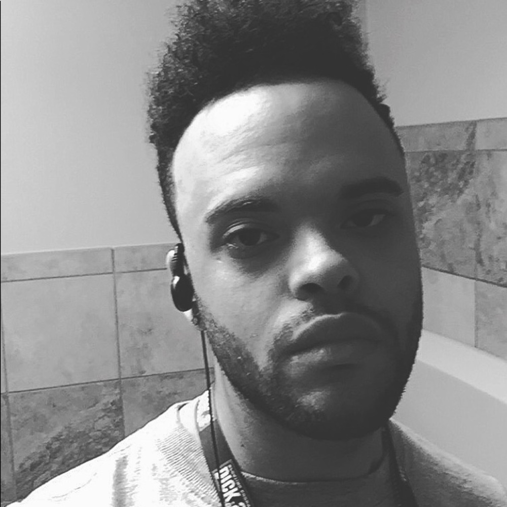 Meet your Posher, Devin
